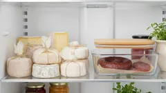 Czego nie należy robić z serem i wędliną — porady, które pozwolą dłużej zachować świeżość